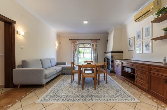 3 sypialnia Willa na sprzedaż w Palomares del Río z basenem garażem - 399 999 € (Ref: 9147294)