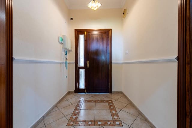 3 sypialnia Willa na sprzedaż w Palomares del Río z basenem garażem - 399 999 € (Ref: 9147294)