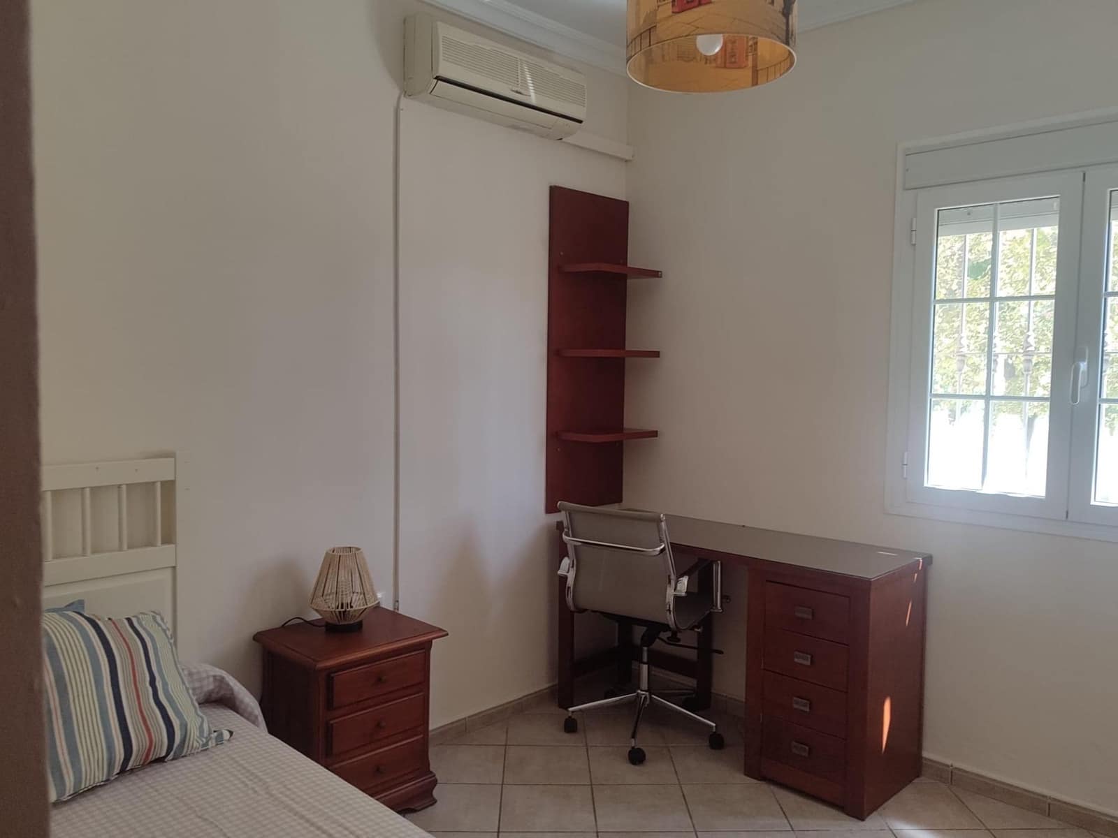 3 bedroom Villa for sale in Palomares del Rio with pool garage - € 399,999 (Ref: 9147294)