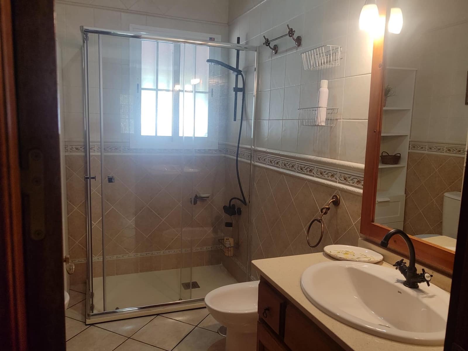 3 bedroom Villa for sale in Palomares del Rio with pool garage - € 399,999 (Ref: 9147294)