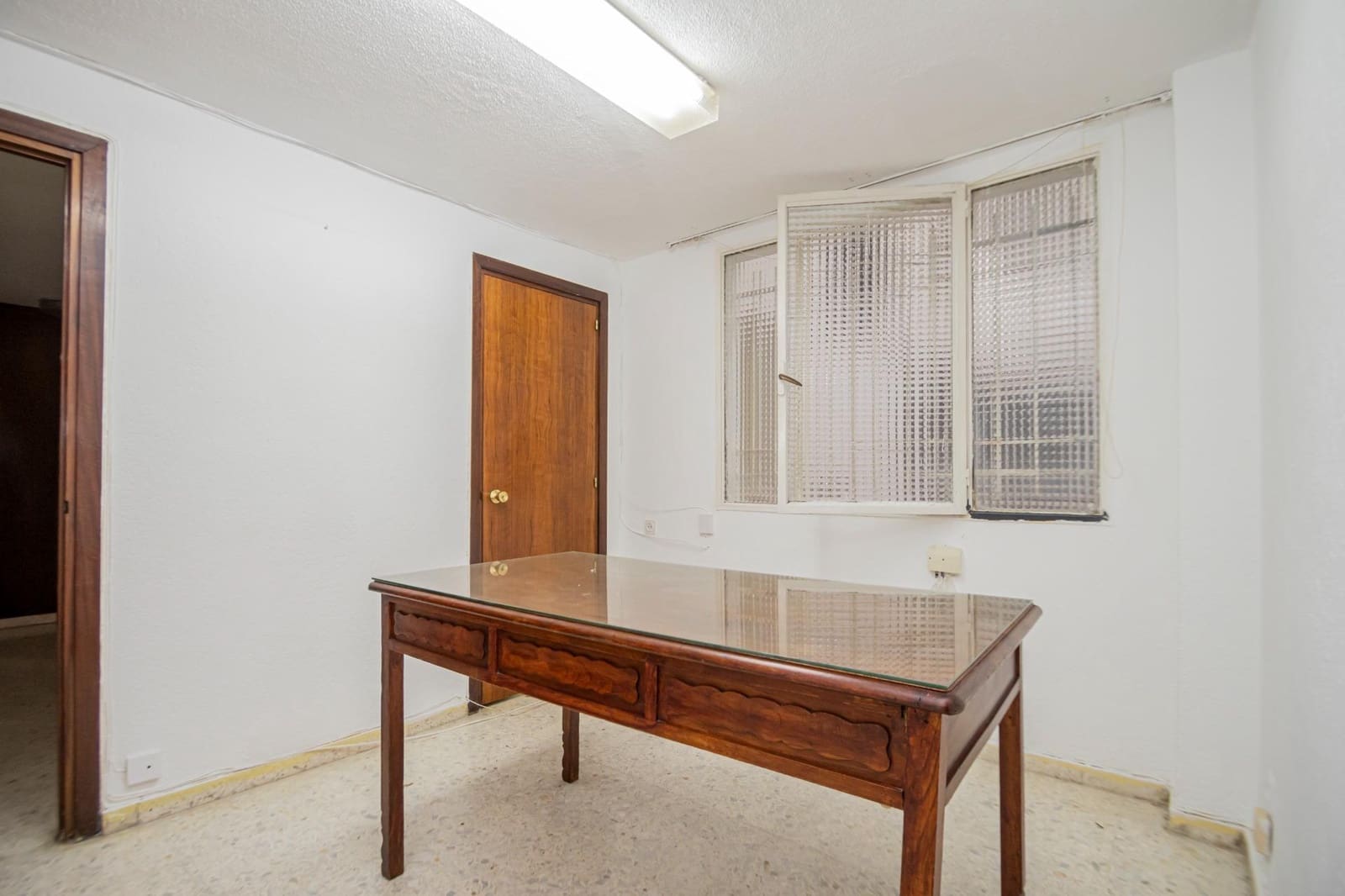 7 bedroom Flat for sale in Seville city - € 310,000 (Ref: 9162371)