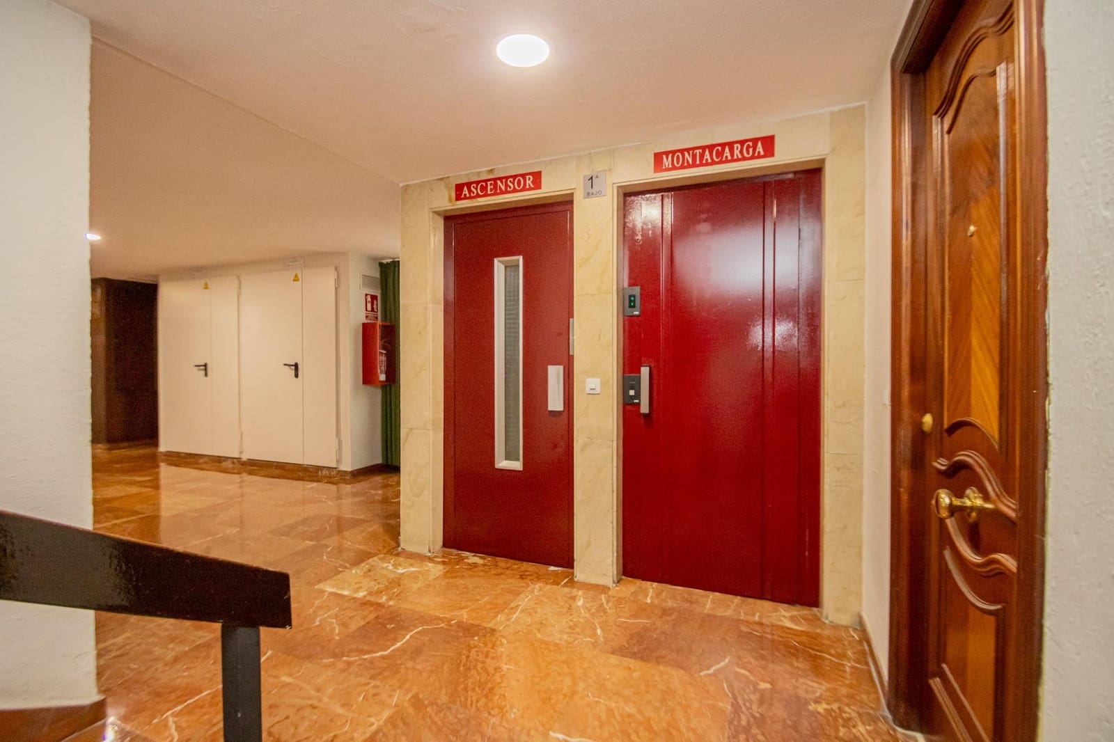 7 bedroom Flat for sale in Seville city - € 310,000 (Ref: 9162371)