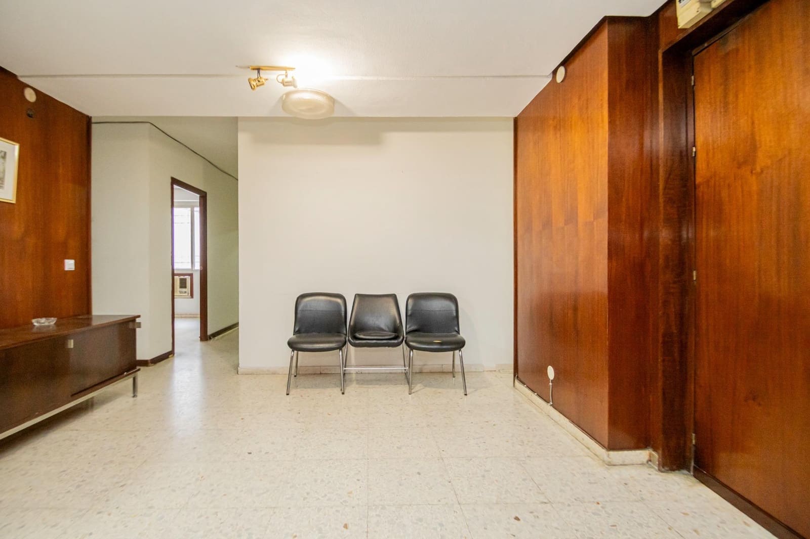 7 slaapkamer Flat te koop in Sevilla stad - € 310.000 (Ref: 9162371)