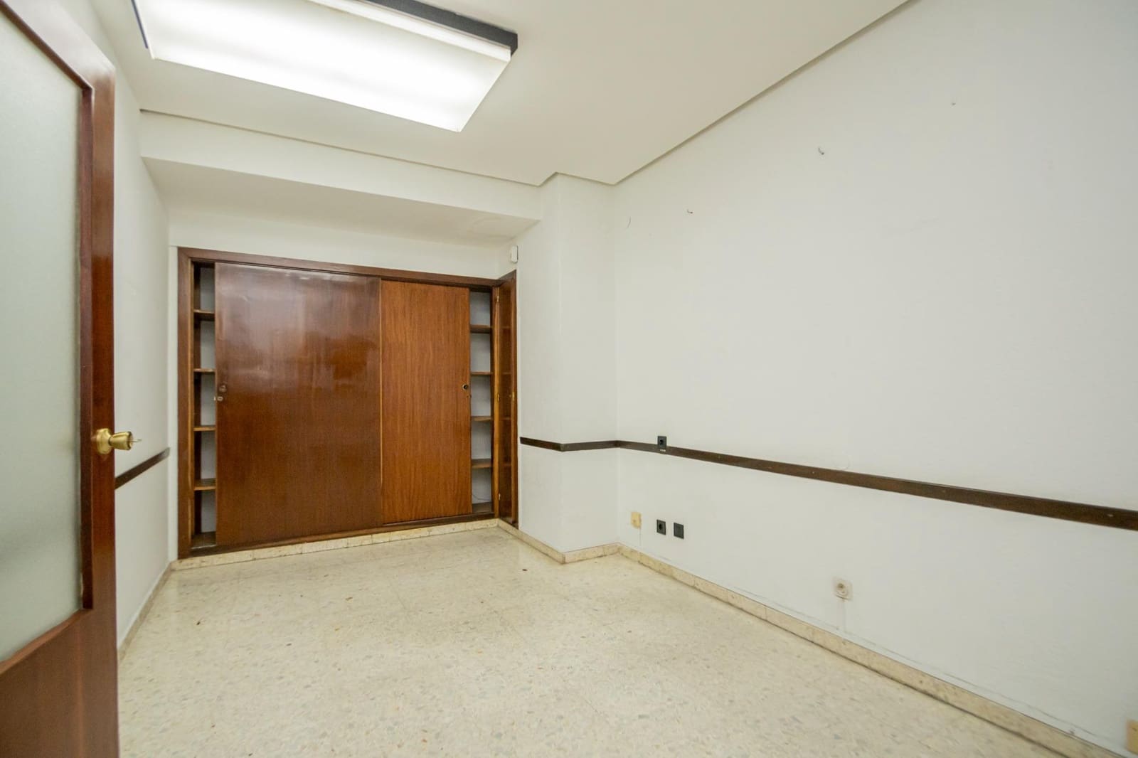 7 slaapkamer Flat te koop in Sevilla stad - € 310.000 (Ref: 9162371)