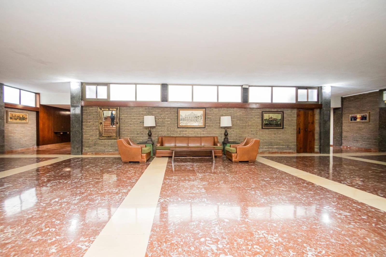 7 slaapkamer Flat te koop in Sevilla stad - € 310.000 (Ref: 9162371)