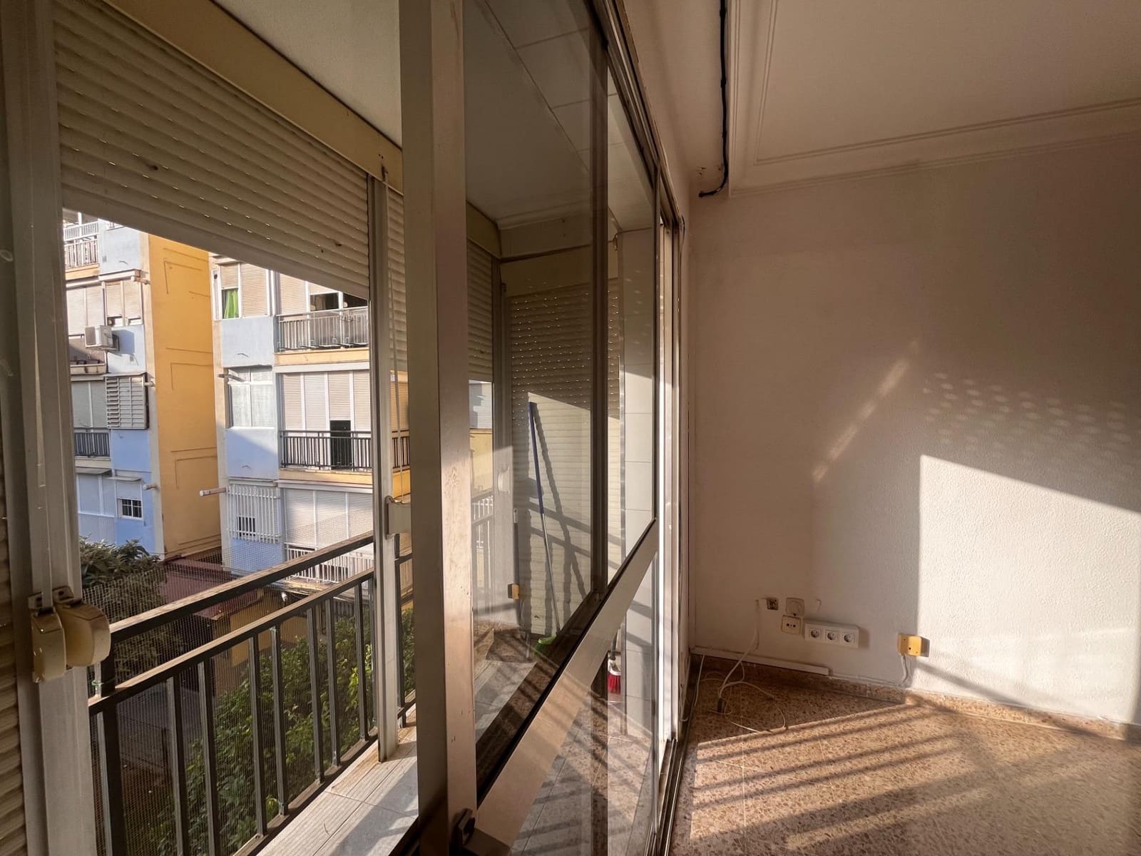 3 soveværelse Lejlighed til salg i Sevilla by - € 150.000 (Ref: 9174598)