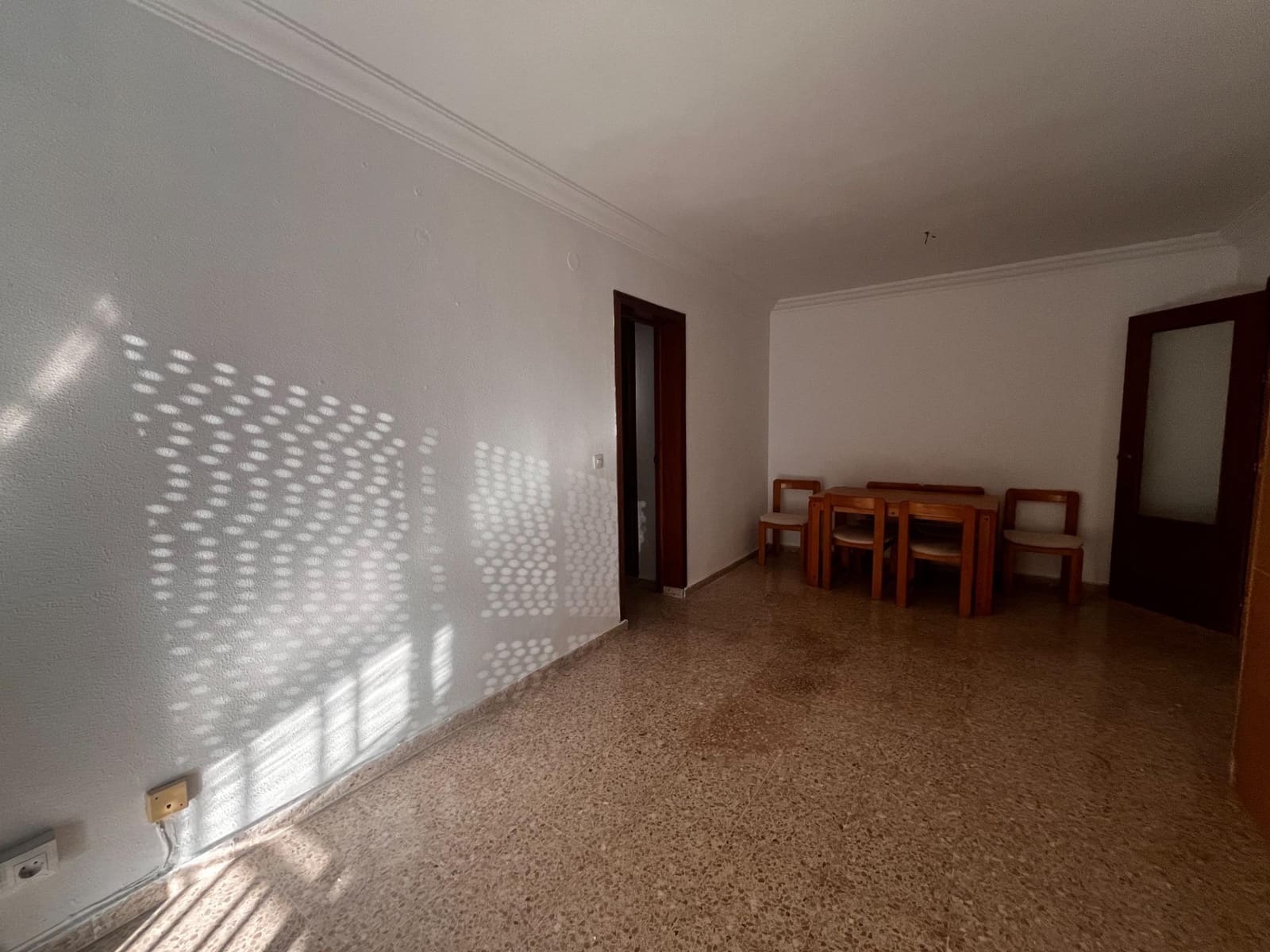 3 bedroom Flat for sale in Seville city - € 150,000 (Ref: 9174598)