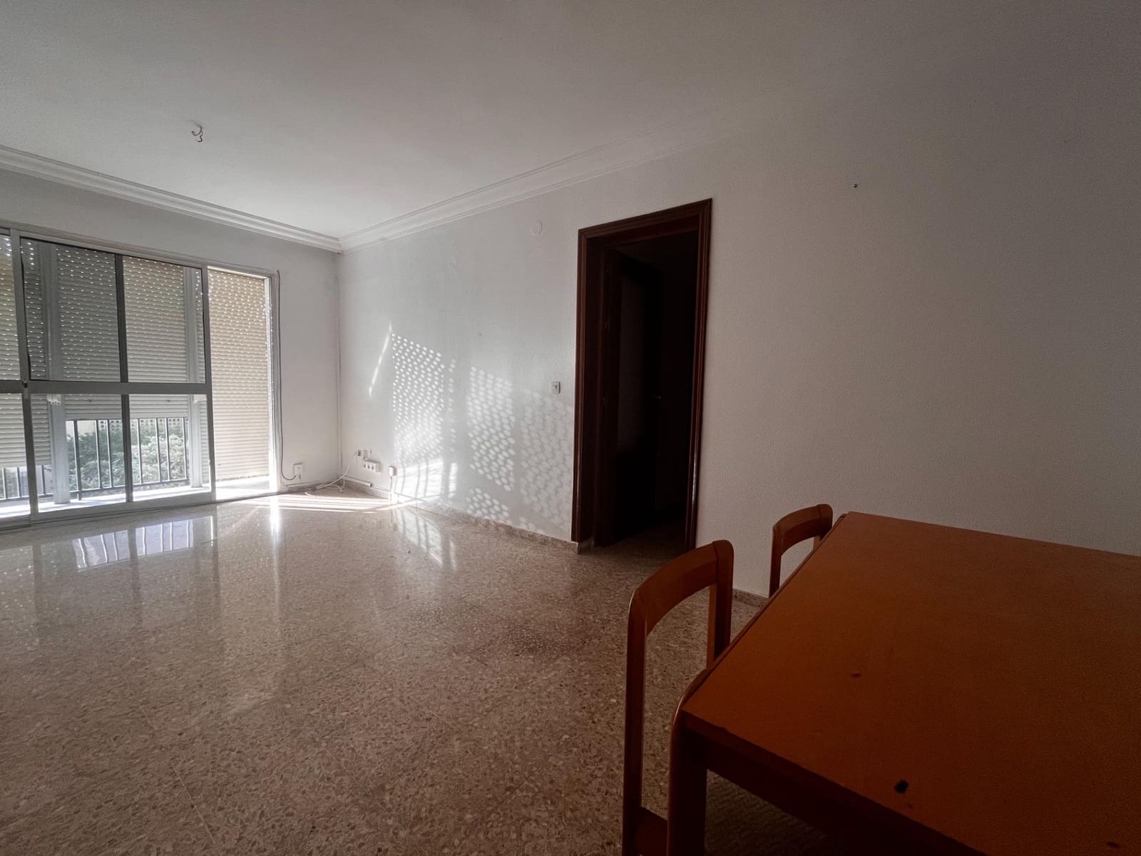 3 bedroom Flat for sale in Seville city - € 150,000 (Ref: 9174598)