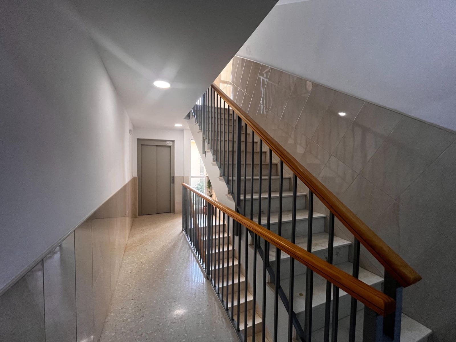 3 bedroom Flat for sale in Seville city - € 150,000 (Ref: 9174598)