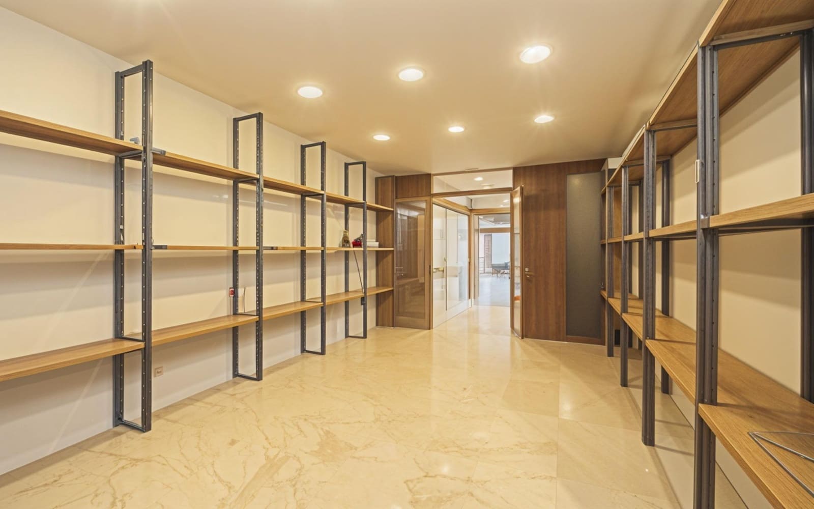 4 slaapkamer Rijtjeshuis te koop in Sevilla stad - € 985.000 (Ref: 9197985)