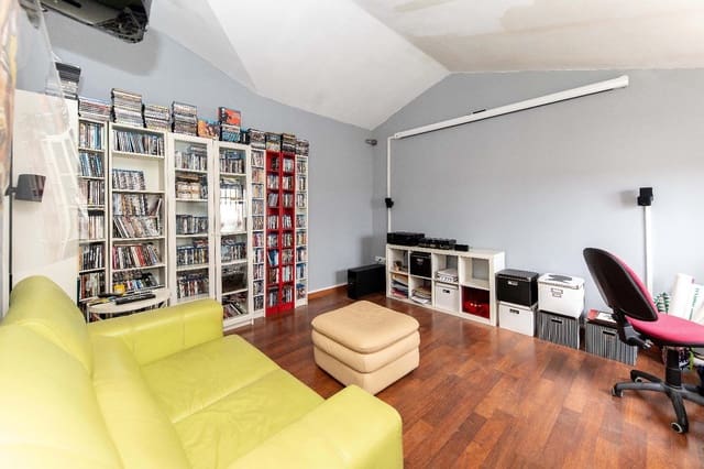 3 slaapkamer Appartement te koop in Brenes - € 146.000 (Ref: 9228665)