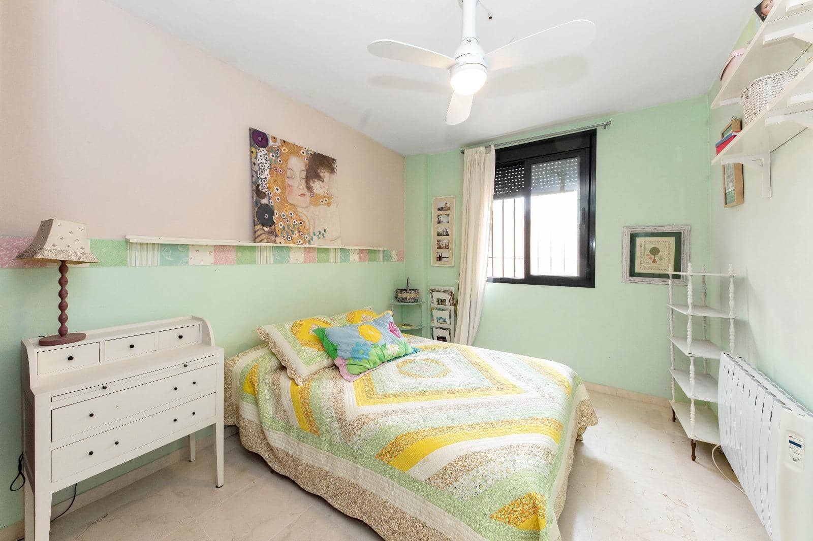 Apartamento de 3 habitaciones en Brenes en venta - 146.000 € (Ref: 9228665)