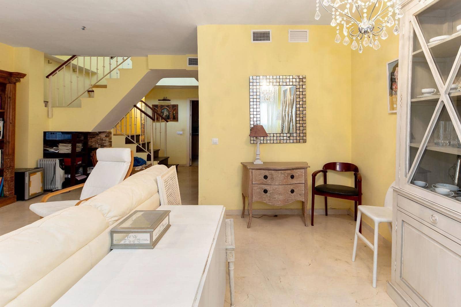 Apartamento de 3 habitaciones en Brenes en venta - 146.000 € (Ref: 9228665)