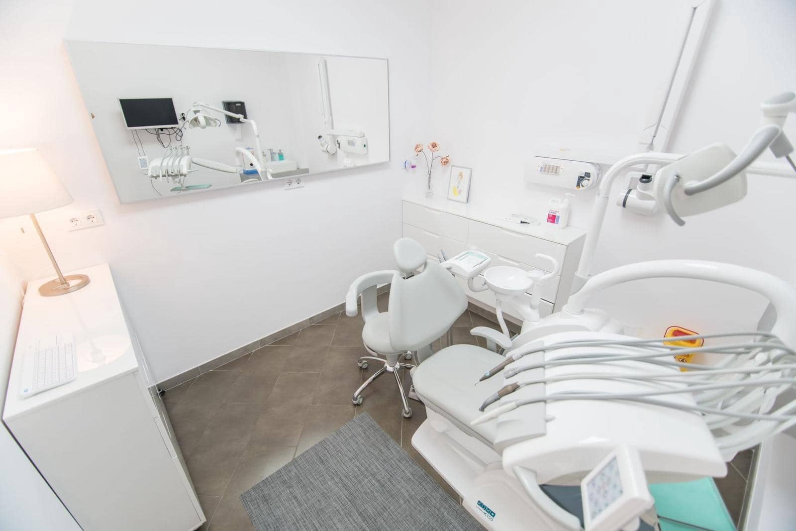 Erhverv til leje i Umbrete - € 840 (Ref: 9232676)