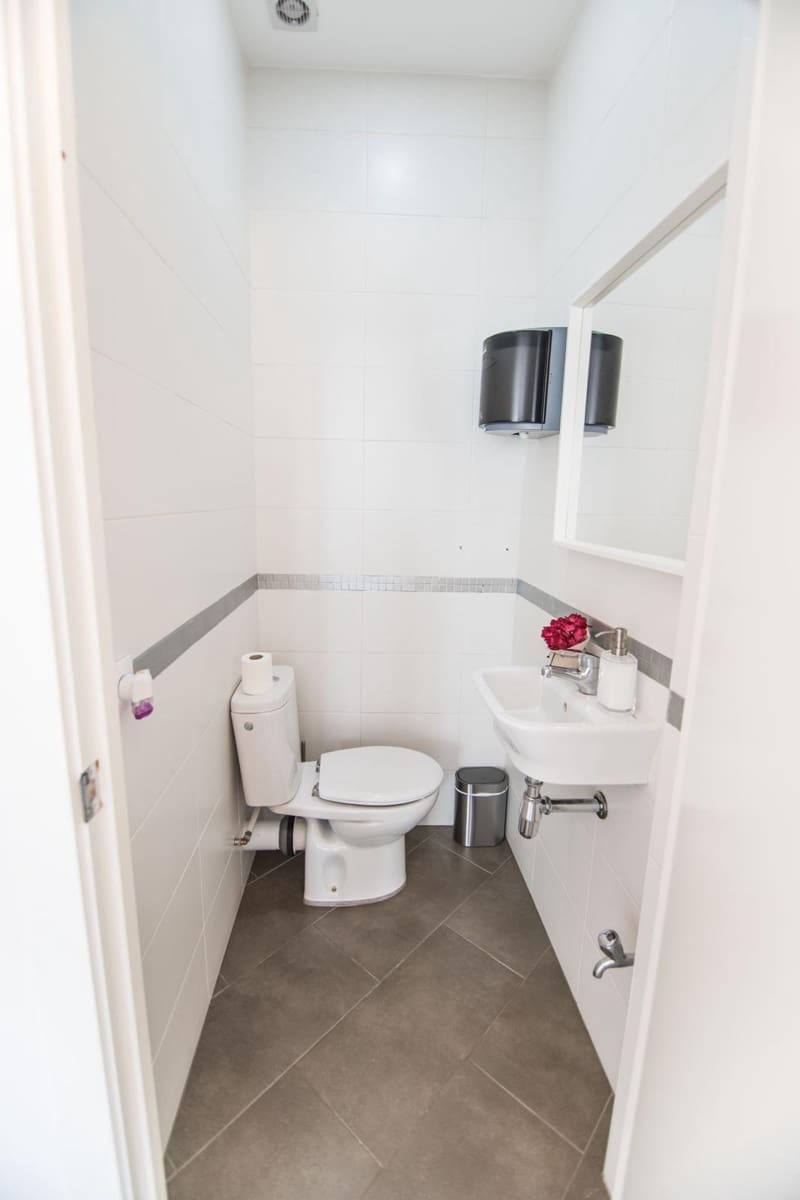 Kommersiell til leie i Umbrete - € 840 (Ref: 9232676)