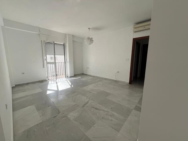 2 sovrum Lägenhet att hyra i Sevilla stad - 1 100 € (Ref: 9236549)