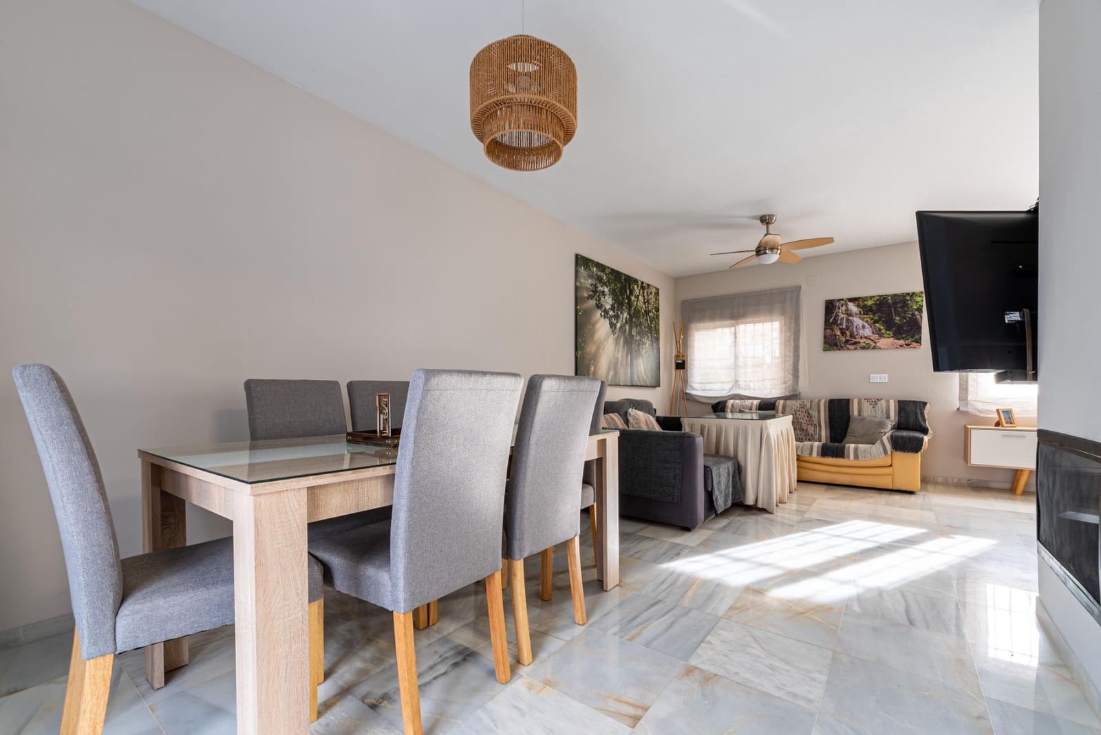 4 camera da letto Villetta a Schiera in vendita in Dos Hermanas con piscina - 315.000 € (Rif: 9255384)