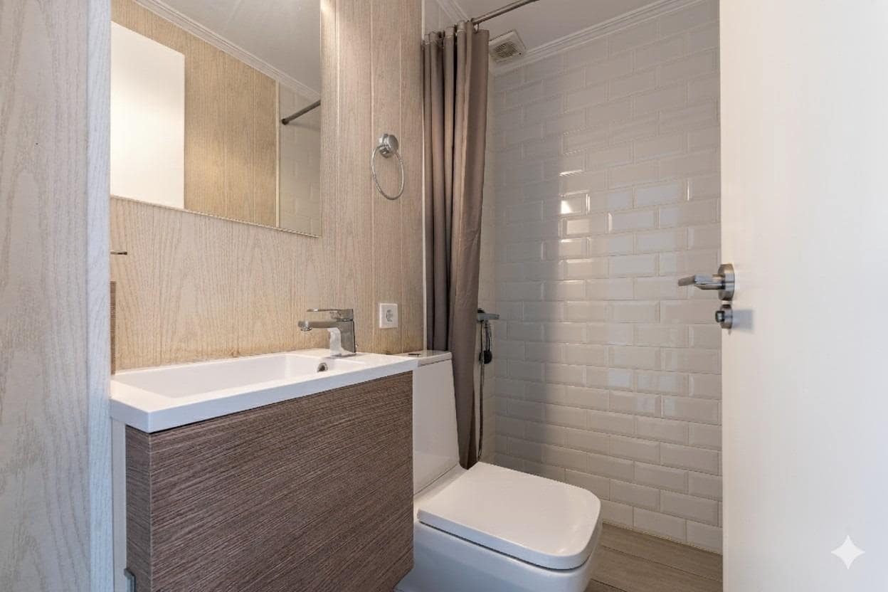 4 chambre Villa/Maison Mitoyenne à vendre à Dos Hermanas avec piscine - 315 000 € (Ref: 9255384)