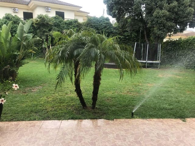 6 sovrum Villa till salu i Mairena del Aljarafe med pool - 495 000 € (Ref: 9262713)