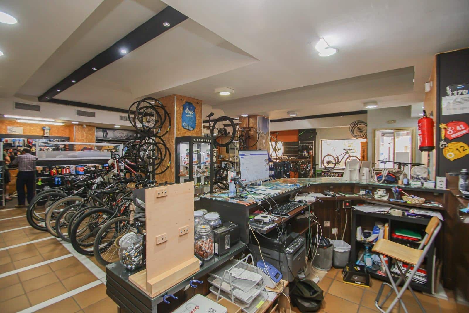 Erhverv til salg i Bormujos - € 152.000 (Ref: 9269854)