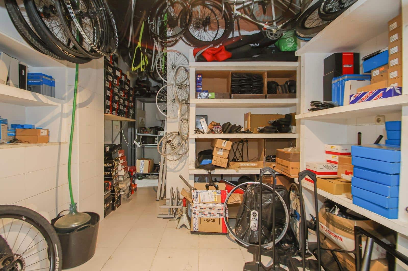 Kommersiell till salu i Bormujos - 152 000 € (Ref: 9269854)