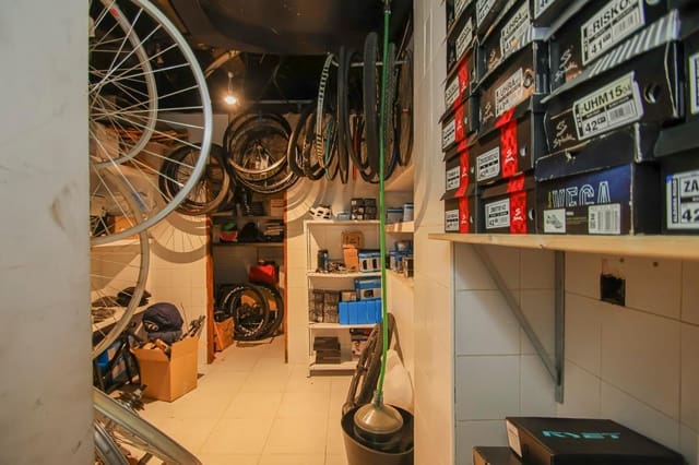 Commercieel te koop in Bormujos - € 152.000 (Ref: 9269854)