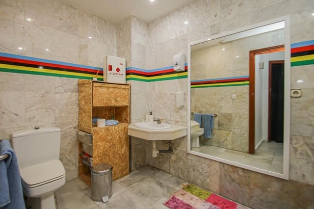 Komercyjne na sprzedaż w Bormujos - 152 000 € (Ref: 9269854)