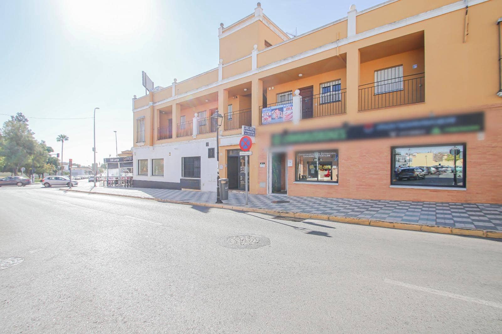 Erhverv til salg i Bormujos - € 152.000 (Ref: 9269854)