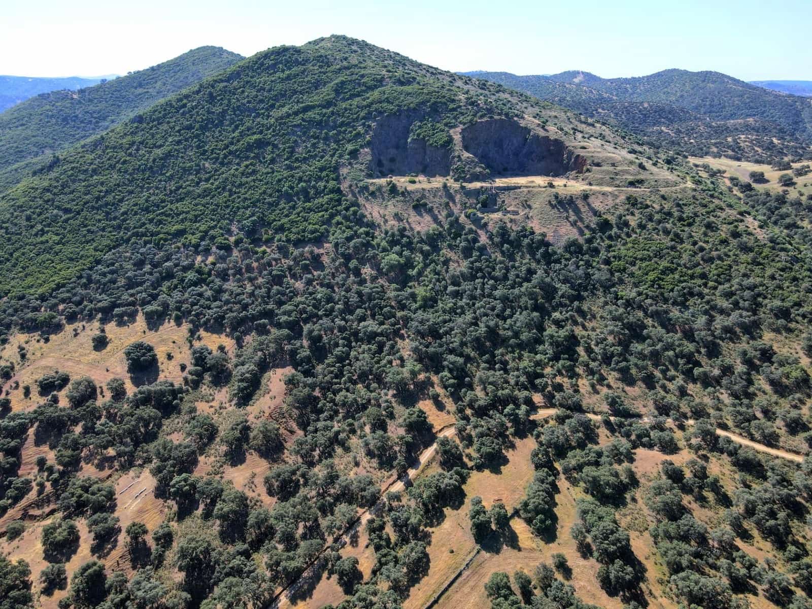 Grunde uden byggetilladelser til salg i Cazalla de la Sierra - € 695.000 (Ref: 9282301)