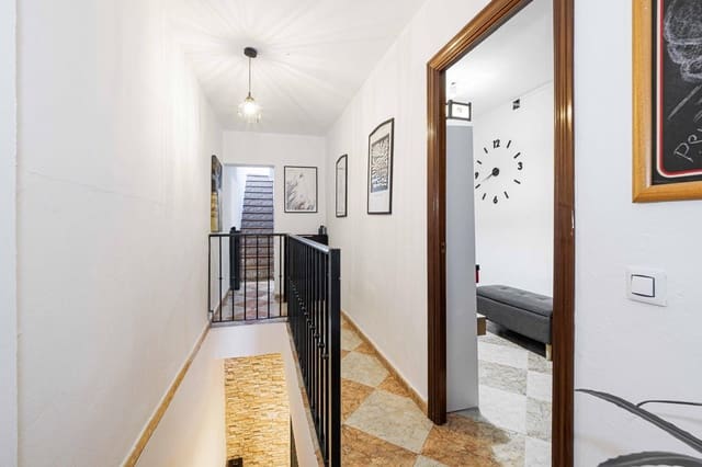 2 soveværelse Rækkehus til salg i Sevilla by - € 170.000 (Ref: 9296982)