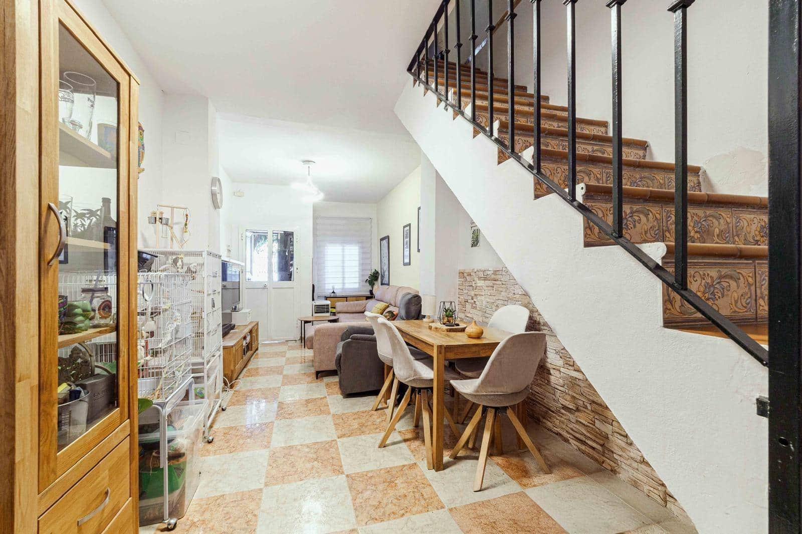 2 soveværelse Rækkehus til salg i Sevilla by - € 165.000 (Ref: 9296982)