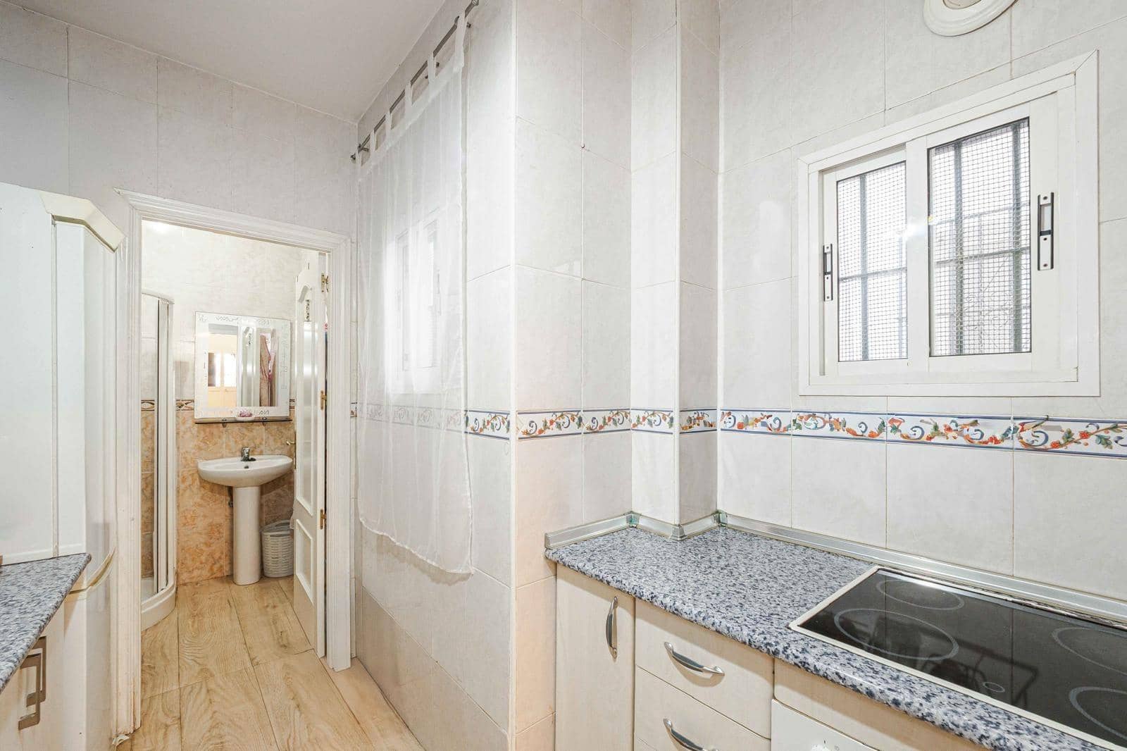 2 soveværelse Rækkehus til salg i Sevilla by - € 165.000 (Ref: 9296982)