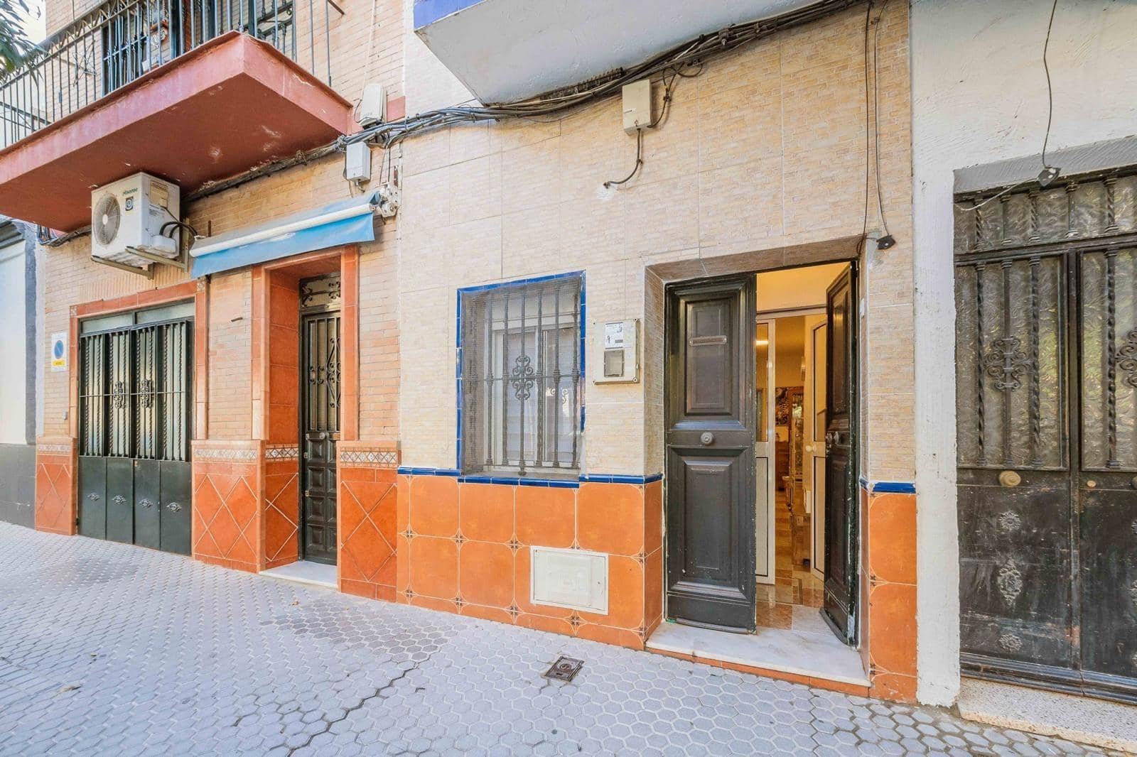 2 soveværelse Rækkehus til salg i Sevilla by - € 165.000 (Ref: 9296982)