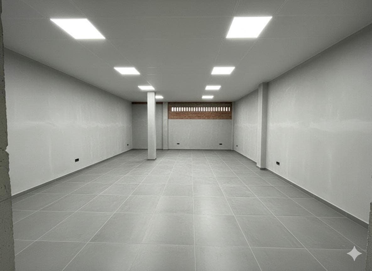 Commercial for sale in Dos Hermanas with garage - € 96,000 (Ref: 9303668)