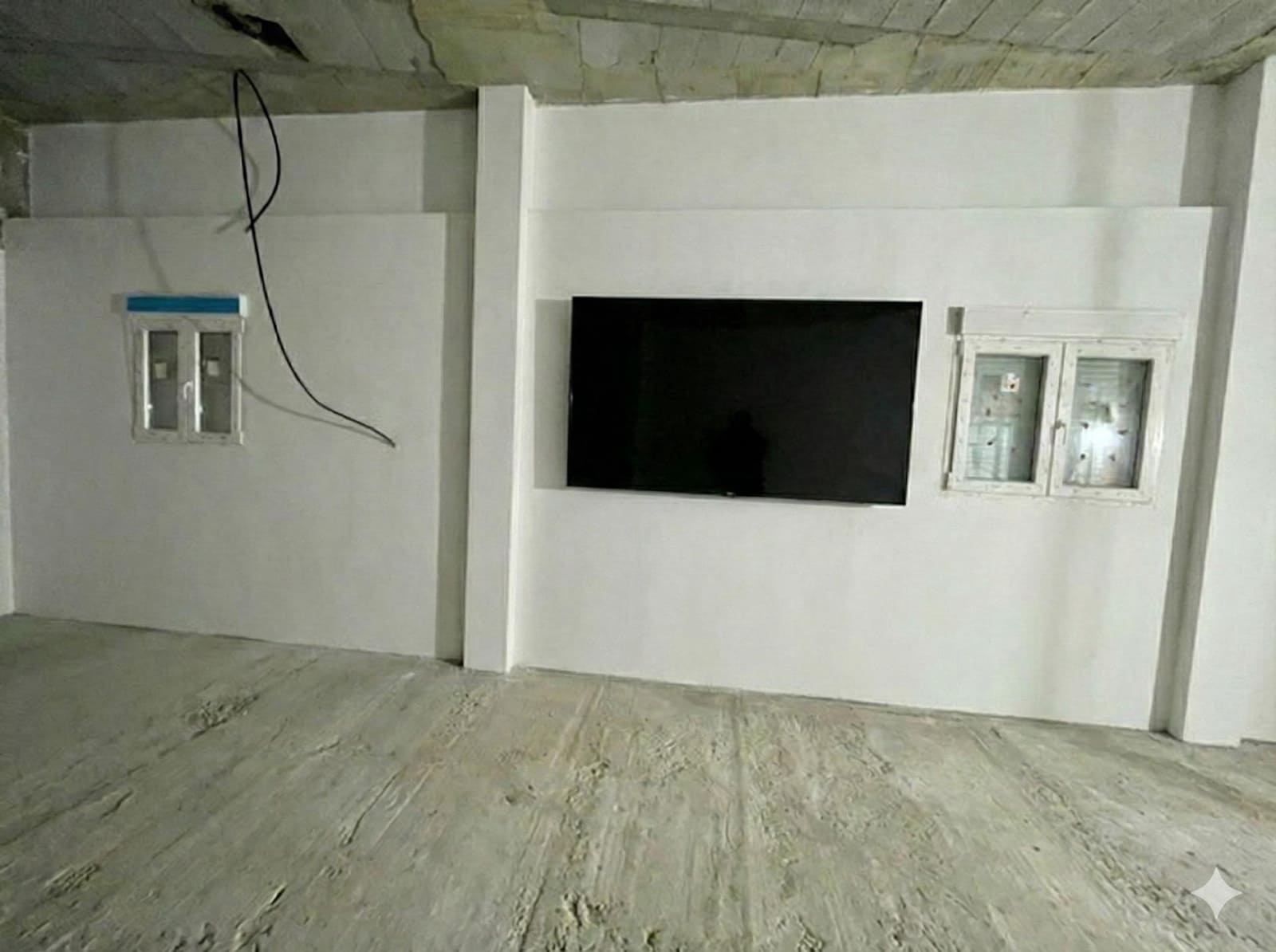 Commercieel te koop in Dos Hermanas met garage - € 99.000 (Ref: 9303668)