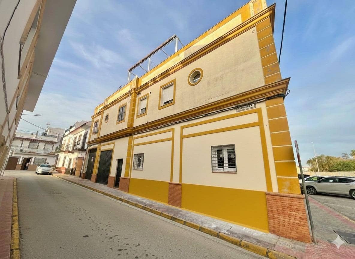 3 bedroom Commercial for sale in Dos Hermanas with garage - € 120,000 (Ref: 9303668)