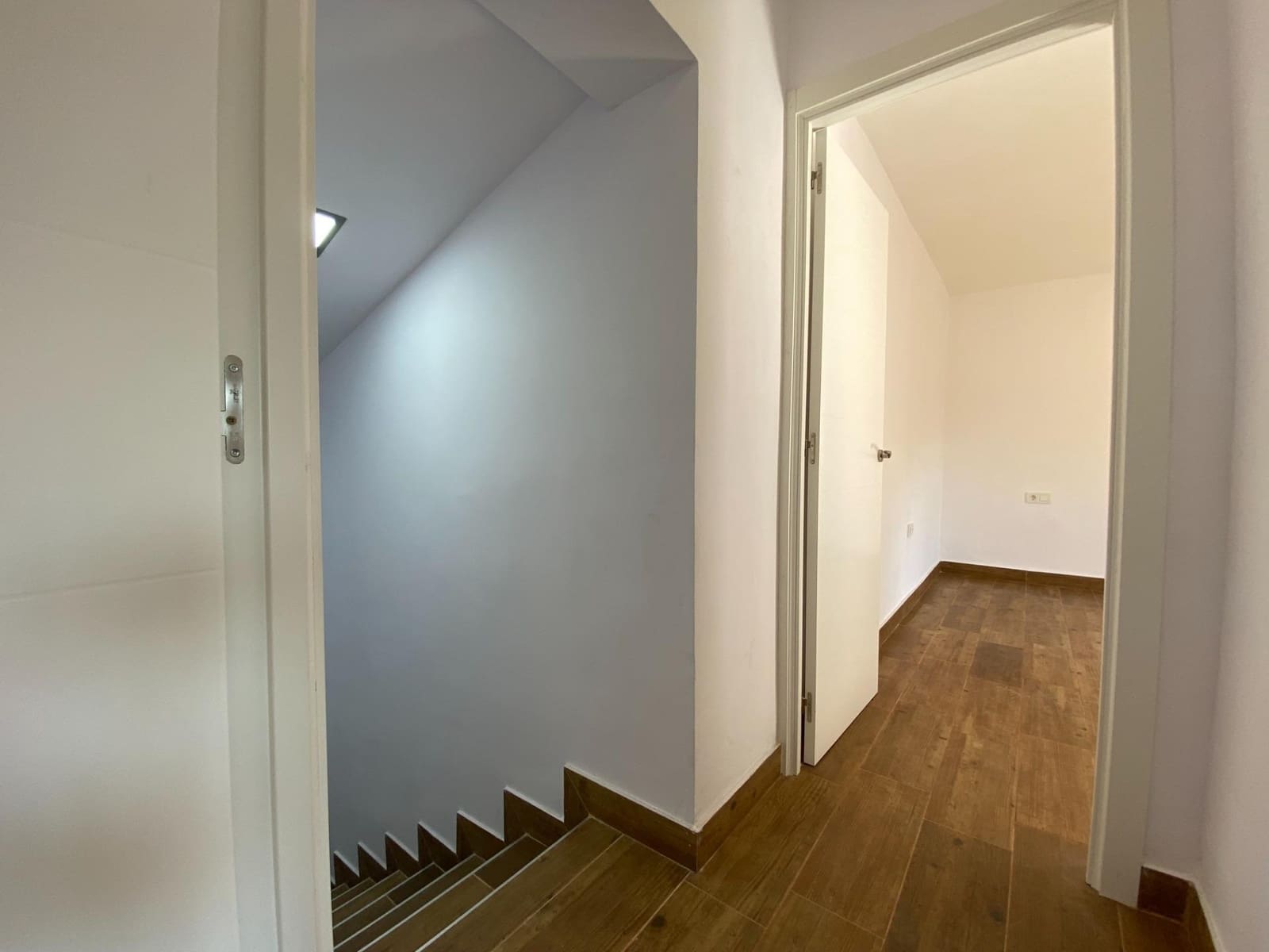 3 bedroom Townhouse for sale in Guillena - € 140,000 (Ref: 9362439)