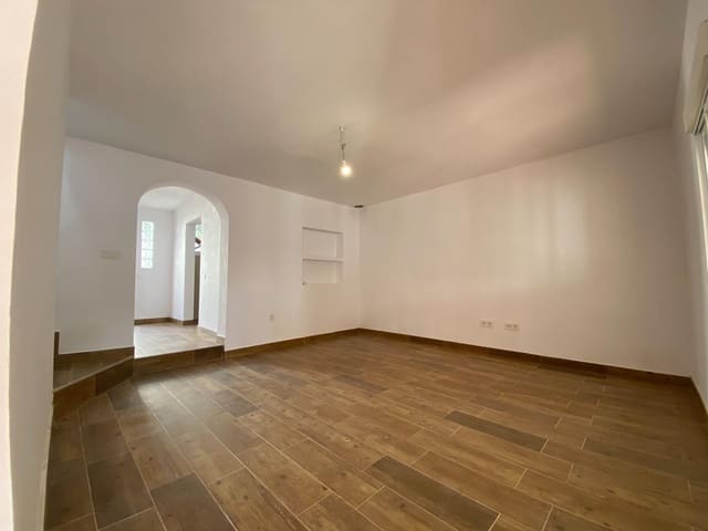 3 soveværelse Byhus til salg i Guillena - € 140.000 (Ref: 9362439)