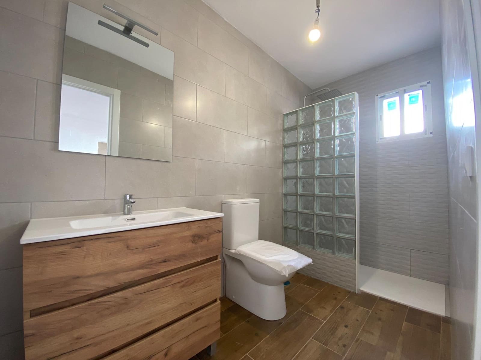 3 bedroom Townhouse for sale in Guillena - € 140,000 (Ref: 9362439)