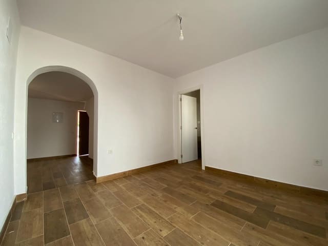 3 soveværelse Byhus til salg i Guillena - € 140.000 (Ref: 9362439)