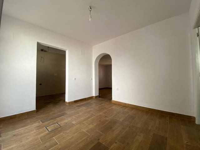 3 soveværelse Byhus til salg i Guillena - € 140.000 (Ref: 9362439)