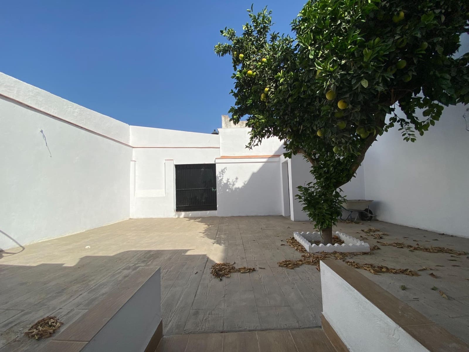 3 bedroom Townhouse for sale in Guillena - € 140,000 (Ref: 9362439)