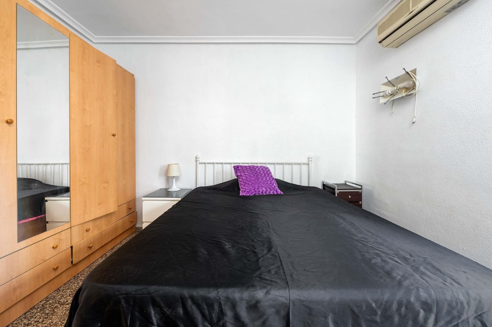 3 bedroom Flat for sale in Seville city - € 155,000 (Ref: 9367675)