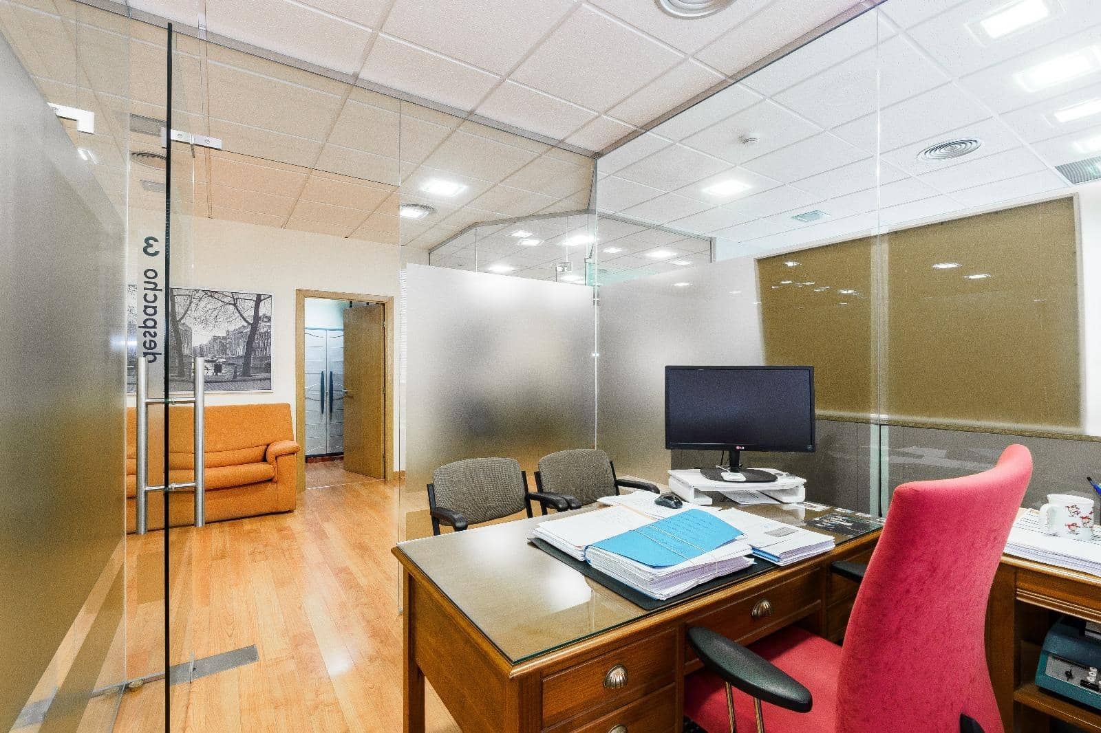 Kontor til leje i Sevilla by med garage - € 1.300 (Ref: 9367677)