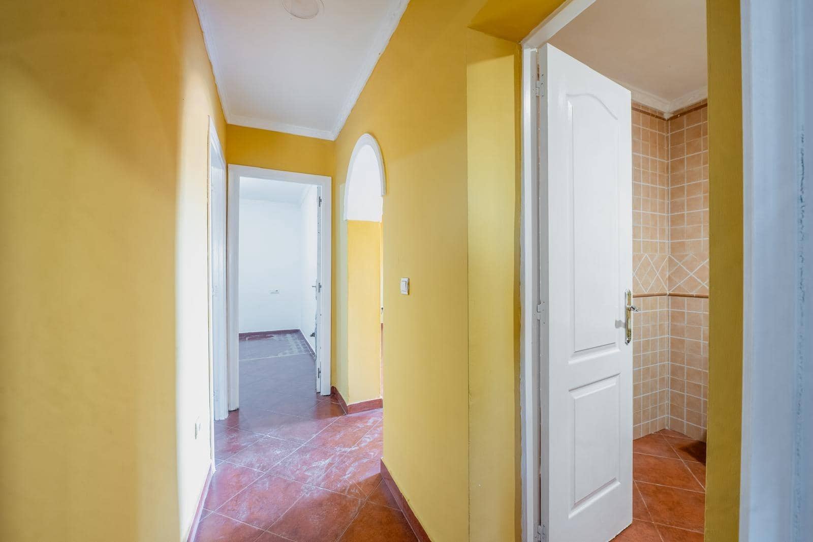 3 sovrum Villa till salu i Carmona med pool - 150 000 € (Ref: 9367679)