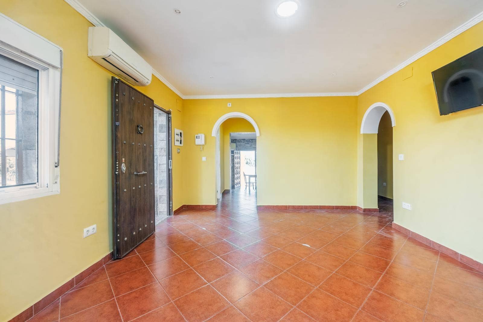 3 sovrum Villa till salu i Carmona med pool - 150 000 € (Ref: 9367679)