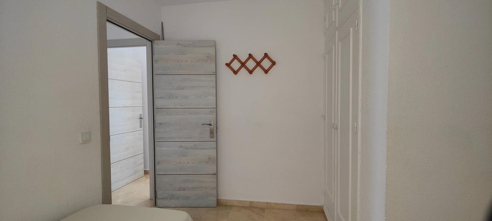 2 sypialnia Penthouse na sprzedaż w El Portil z basenem - 195 000 € (Ref: 9367680)