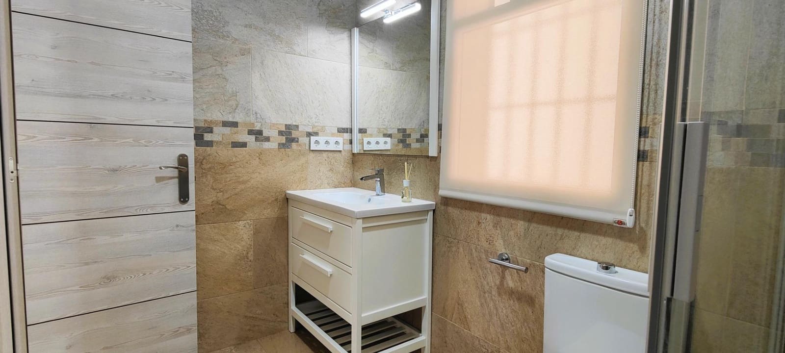 2 sypialnia Penthouse na sprzedaż w El Portil z basenem - 195 000 € (Ref: 9367680)