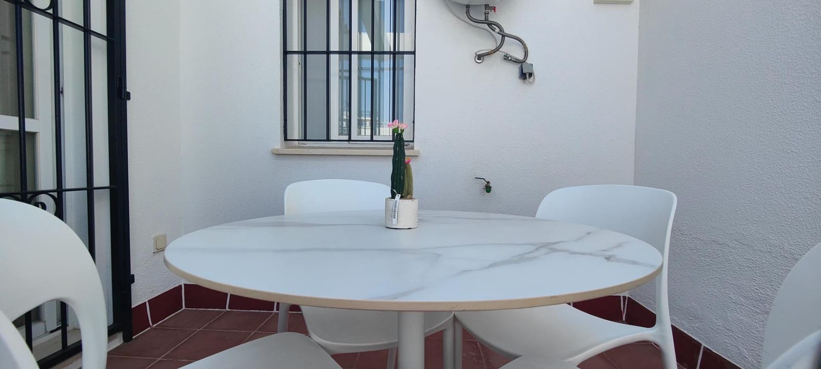 2 sypialnia Penthouse na sprzedaż w El Portil z basenem - 195 000 € (Ref: 9367680)