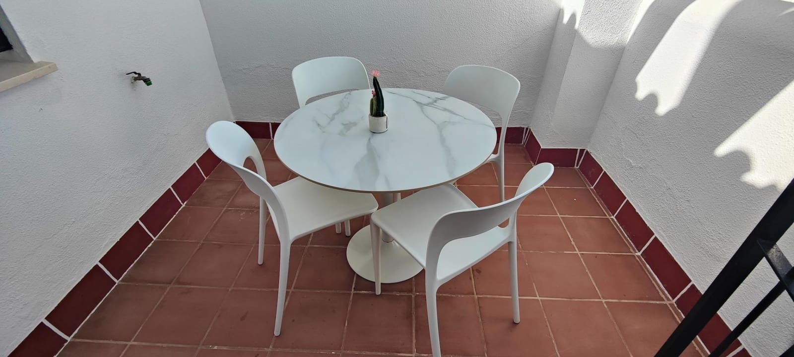 2 sypialnia Penthouse na sprzedaż w El Portil z basenem - 195 000 € (Ref: 9367680)